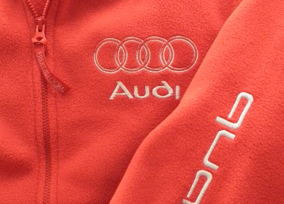 Reklamnoe agenstvo Lattims odezhda