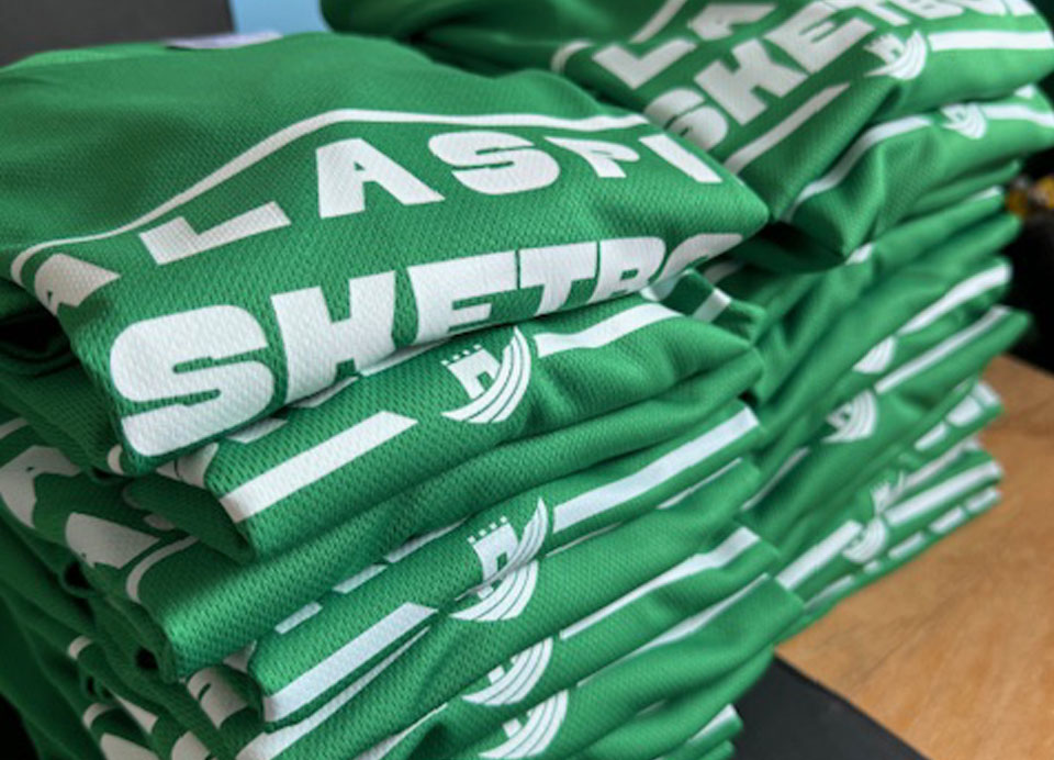 Reklamnoe agenstvo Lattims odezhda