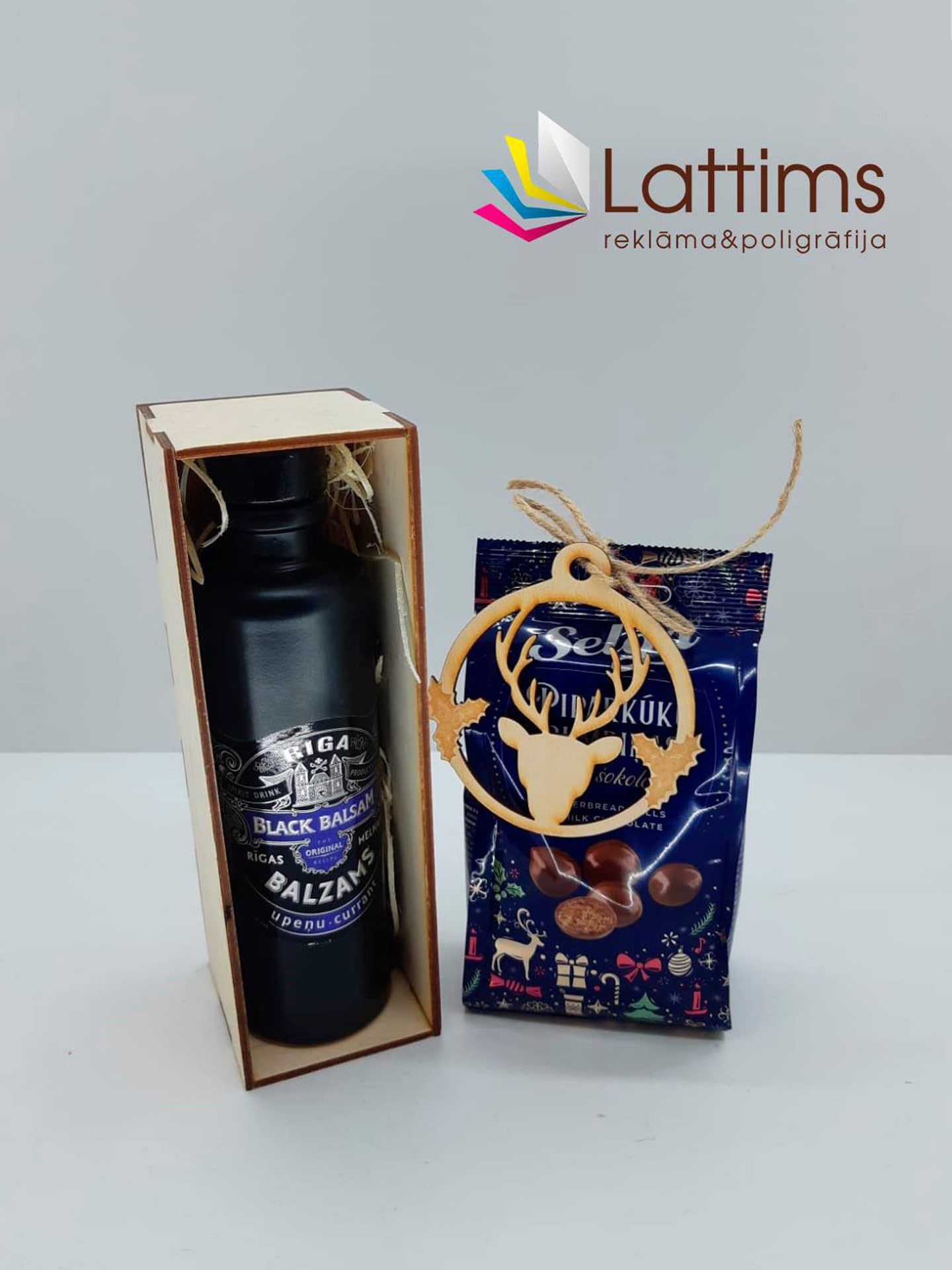 SIA Lattimsizdeliya iz dereva