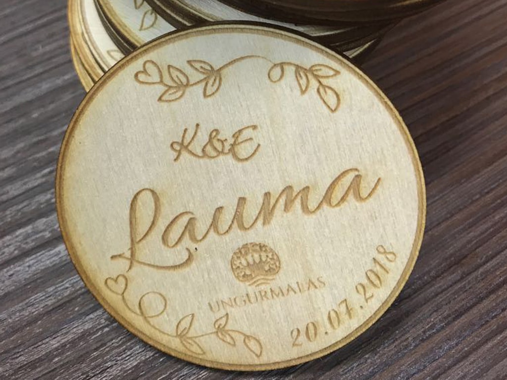 Reklamnoe agenstvo Lattims lazernaya rezka iz dereva