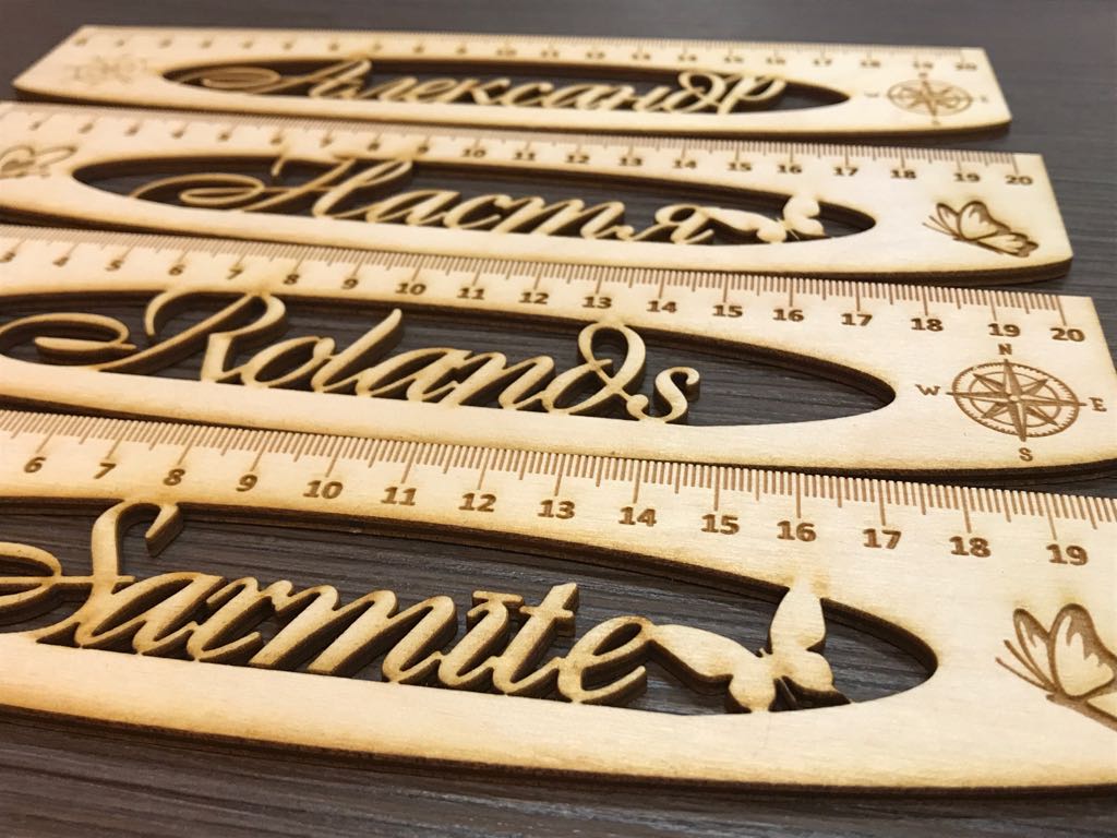 Reklamnoe agenstvo Lattims lazernaya rezka iz dereva