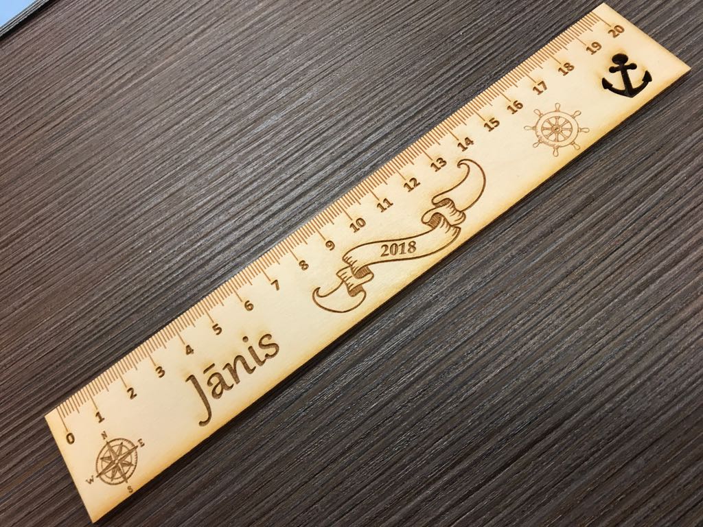 Reklamnoe agenstvo Lattims lazernaya rezka iz dereva