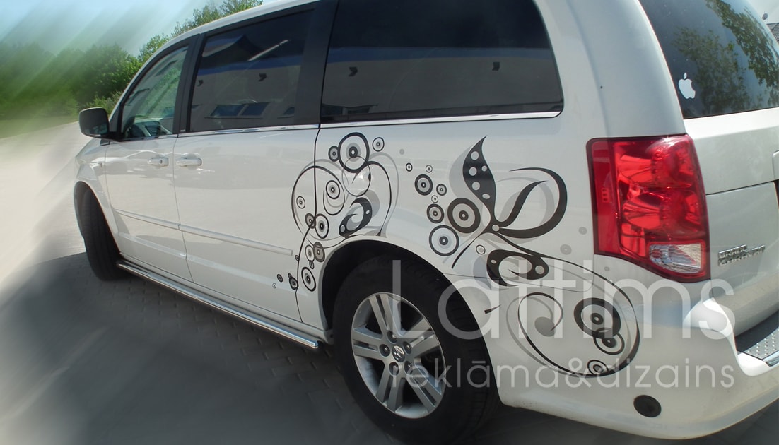 Reklamnoe agenstvo Lattims reklama na avto